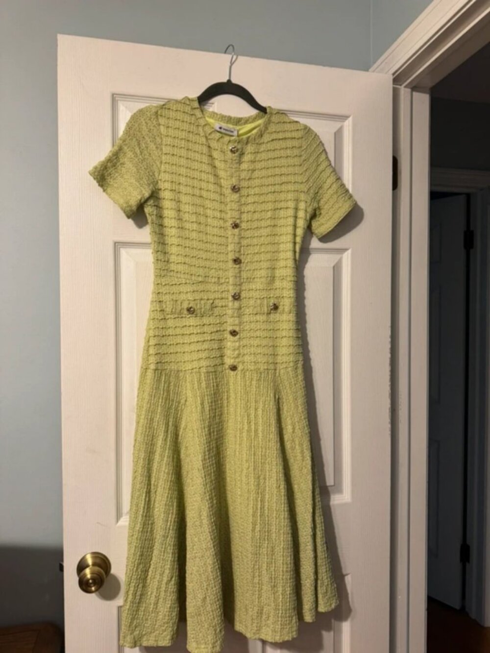 Women’s chic me Light Green Textured Button-Front Women’s Dress